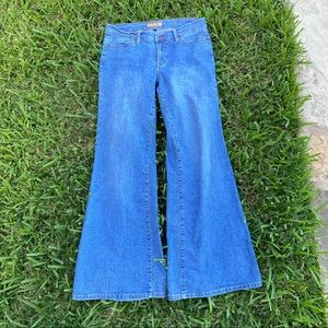 bell bottom jeans